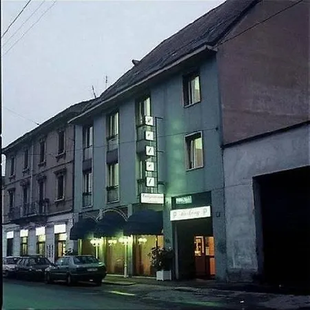 Otel Valganna 3*