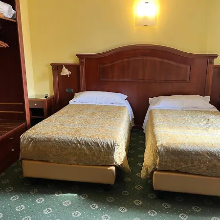 Otel Valganna 3*