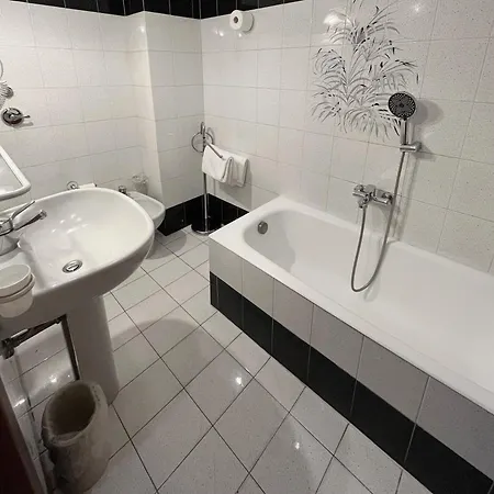 Valganna Otel Milano