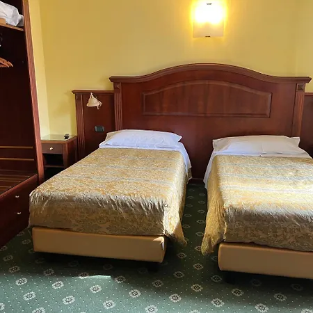 Valganna Hotel 3*