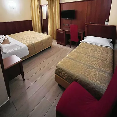 Valganna Hotel 3*