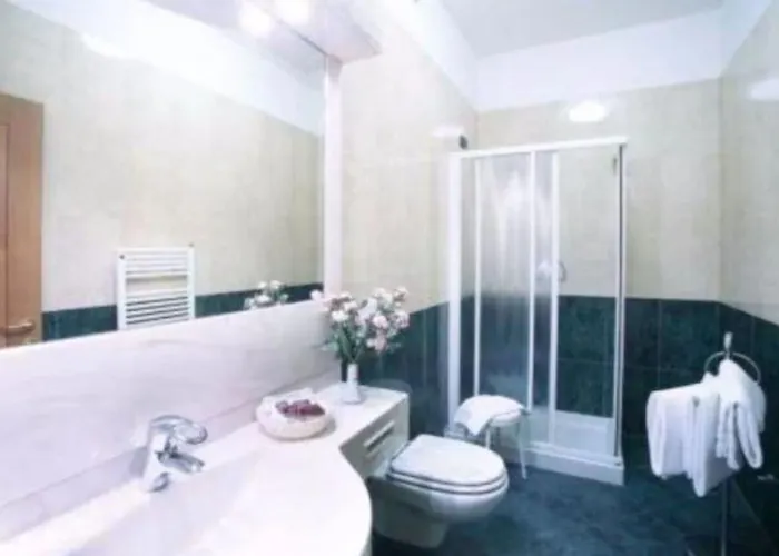 فالغانا فندق